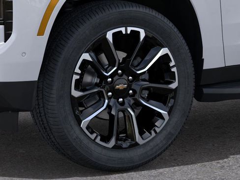 New 2026 Chevrolet Tahoe LT image 9