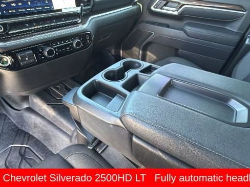 Used 2025 Chevrolet Silverado 2500 LT w/ Convenience Package AWD/4WD image 13