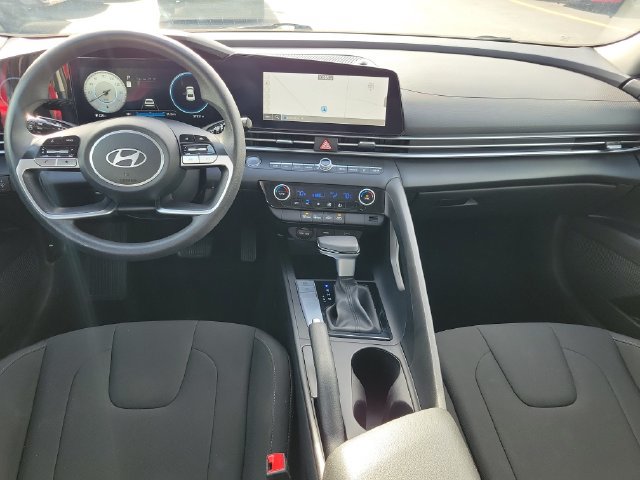 Used 2024 Hyundai Elantra SEL FWD image 22