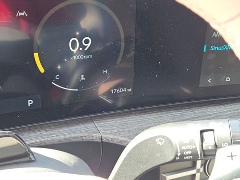 Certified 2024 Hyundai Santa Fe Limited image 17