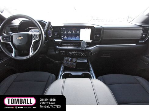 Used 2024 Chevrolet Silverado 2500 LT AWD/4WD image 10