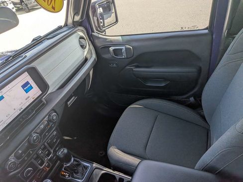 Used 2026 Jeep Wrangler Unlimited Sport AWD/4WD image 16