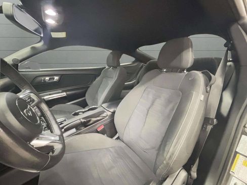 Used 2015 Ford Mustang GT image 18