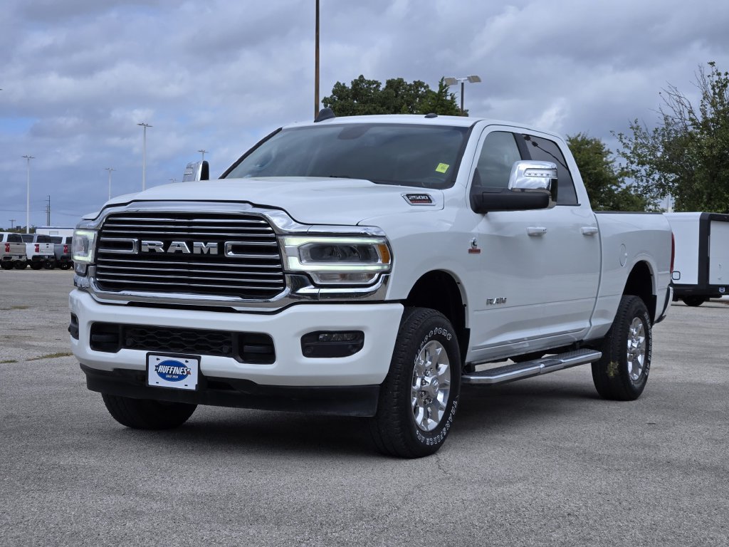 Used 2024 RAM 2500 Laramie AWD/4WD image 3