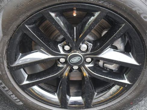 Used 2025 Land Rover Range Rover Evoque S image 9