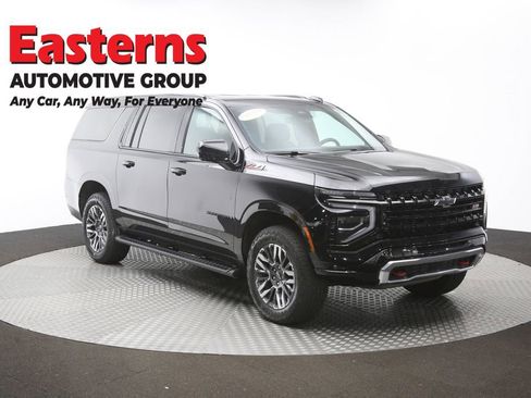 Used 2025 Chevrolet Suburban Z71 AWD/4WD image 52