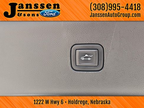 Used 2021 Buick Enclave Avenir FWD image 16