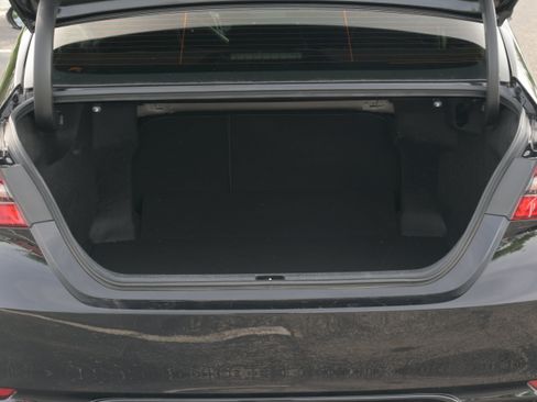 Used 2023 Toyota Camry SE FWD image 32