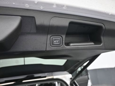 Used 2019 GMC Acadia SLT AWD/4WD image 7