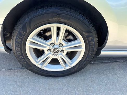 Used 2014 Ford Mustang Coupe RWD image 13