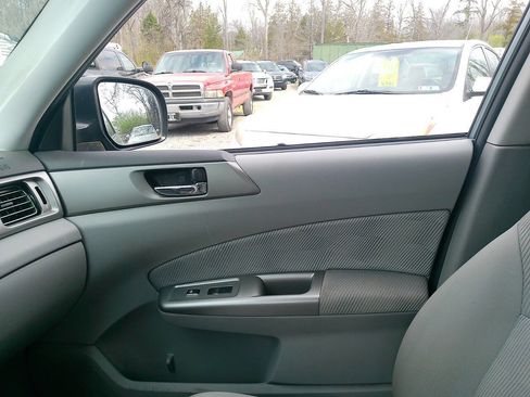 Used 2010 Subaru Forester 2.5X Premium image 36