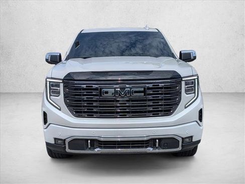 Used 2025 GMC Sierra 1500 Denali Ultimate AWD/4WD image 2
