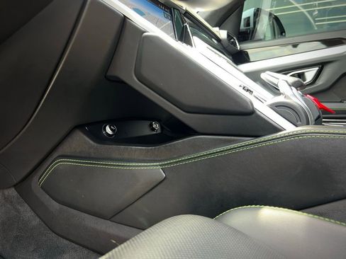 Used 2022 Lamborghini Urus image 60