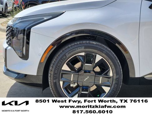 New 2026 Kia Sportage SX FWD image 6