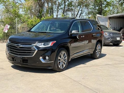 Used 2019 Chevrolet Traverse Premier w/ Driver Confidence II Package image 1