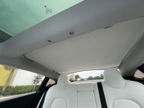 Used 2022 Tesla Model 3 Long Range image 25