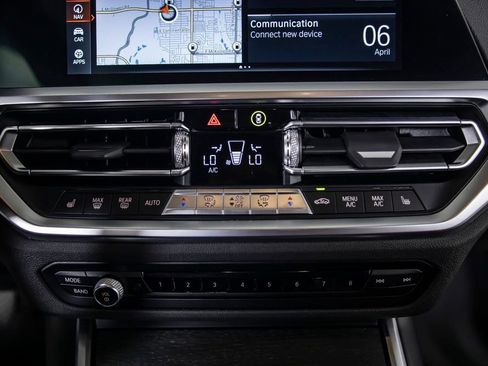 Used 2022 BMW 330i Sedan w/ Driving Assistance Package image 40