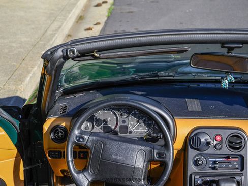 Used 1991 MAZDA MX-5 Miata Special Edition image 48