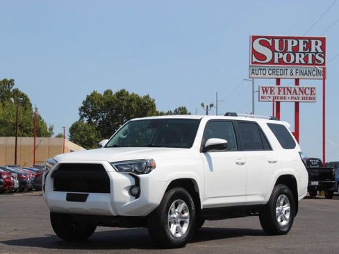 Used 2021 Toyota 4Runner SR5 image 7