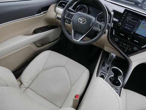 Used 2023 Toyota Camry XLE w/ Navigation Package AWD/4WD image 9