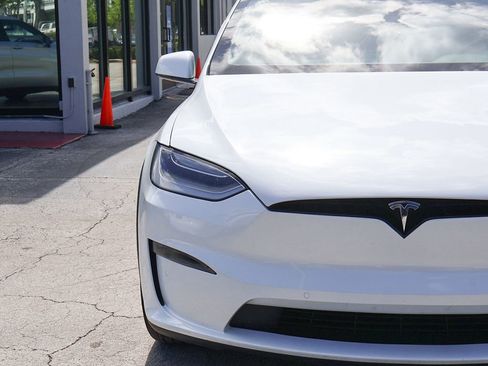 Used 2022 Tesla Model X image 13