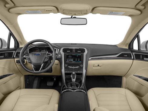 Used 2016 Ford Fusion Energi Titanium FWD image 5