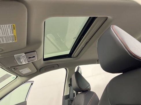 New 2025 Nissan Altima 2.5 SR w/ SR Premium Package image 35