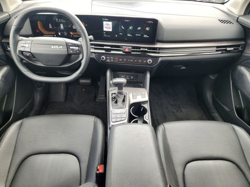 Used 2026 Kia Sportage EX FWD image 29