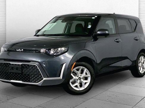 Certified 2025 Kia Soul LX w/ LX Technology Package FWD image 12