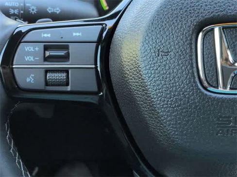 Used 2025 Honda Civic Sport image 26