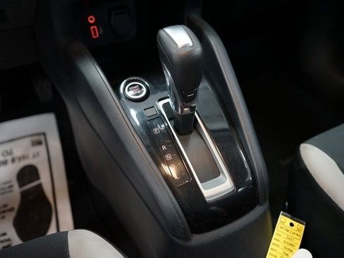 Used 2021 Nissan Versa SV image 32