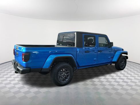 New 2025 Jeep Gladiator Sport image 3
