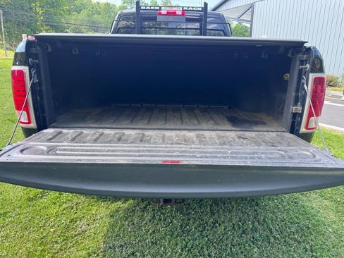 Used 2015 RAM 2500 Laramie AWD/4WD image 5