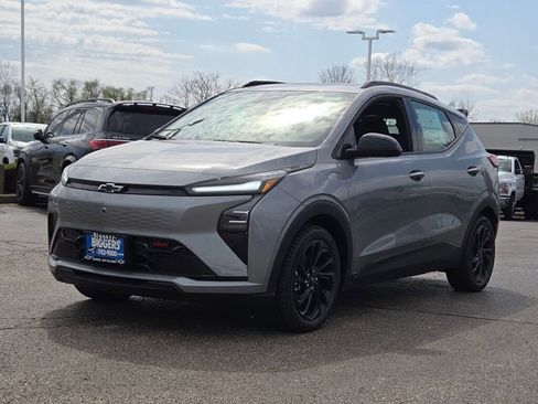 New 2027 Chevrolet Bolt RS w/ Technology Package FWD image 5