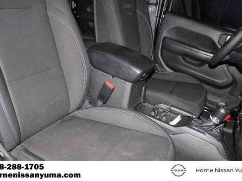 Used 2023 Jeep Wrangler Unlimited Rubicon 4xe image 9