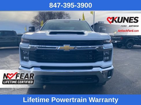 Used 2025 Chevrolet Silverado 2500 LT w/ Convenience Package AWD/4WD image 10