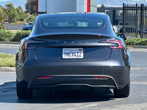 Used 2024 Tesla Model 3 Standard Range RWD image 5