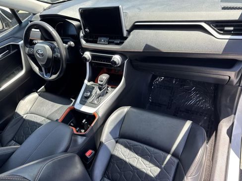 Used 2023 Toyota RAV4 Adventure image 40