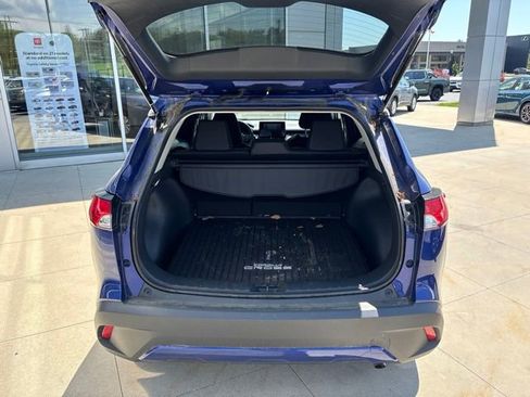 Used 2024 Toyota Corolla Cross LE w/ Moonroof Package AWD/4WD image 31