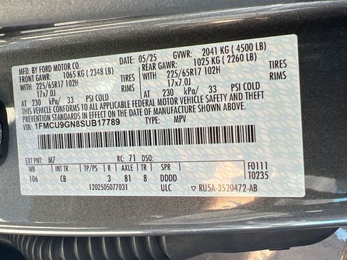 Used 2025 Ford Escape Active AWD/4WD image 31