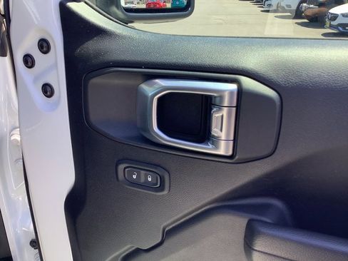 Used 2023 Jeep Wrangler Sport S image 38