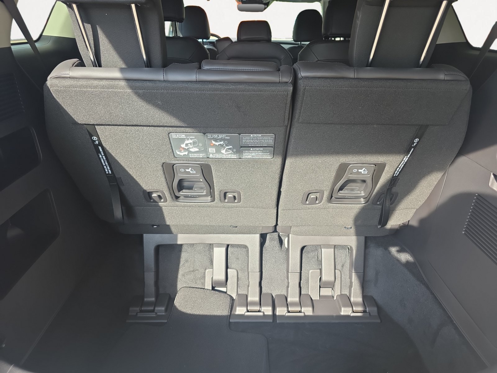 Certified 2026 Kia Carnival LX FWD image 10