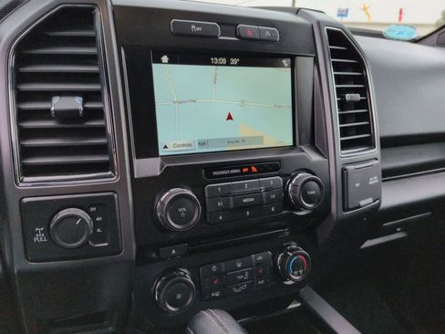 Used 2017 Ford F150 XLT w/ Equipment Group 302A Luxury image 27