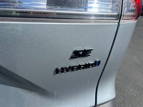 Used 2024 Toyota Corolla Cross AWD Hybrid image 8