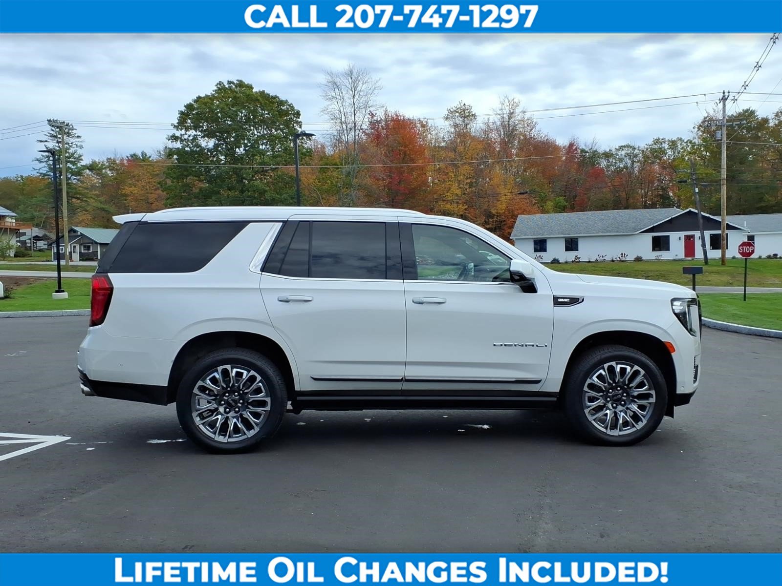 Used 2024 GMC Yukon Denali Ultimate AWD/4WD image 4