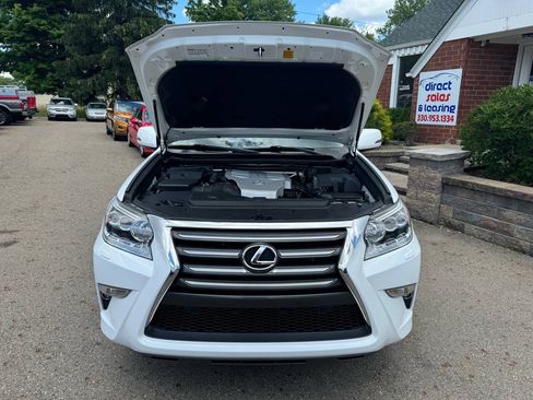 Used 2014 Lexus GX 460 w/ Premium Package AWD/4WD image 4