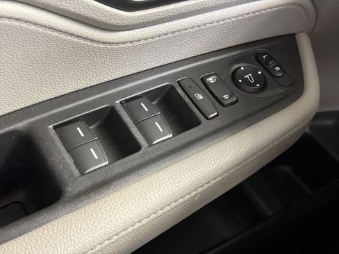 Used 2020 Honda Odyssey EX image 13