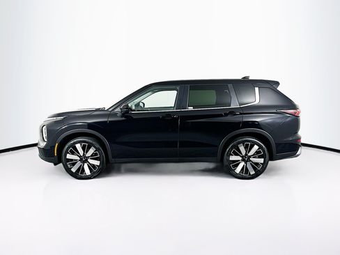 Used 2025 Mitsubishi Outlander SE AWD/4WD image 4