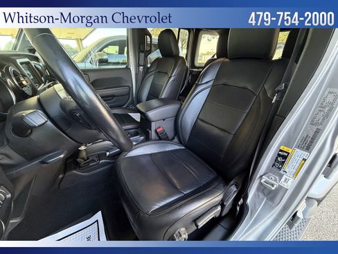 Used 2021 Jeep Wrangler Unlimited Sahara image 10