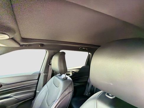 Used 2023 Jeep Compass High Altitude w/ Driver Assist Group I image 27